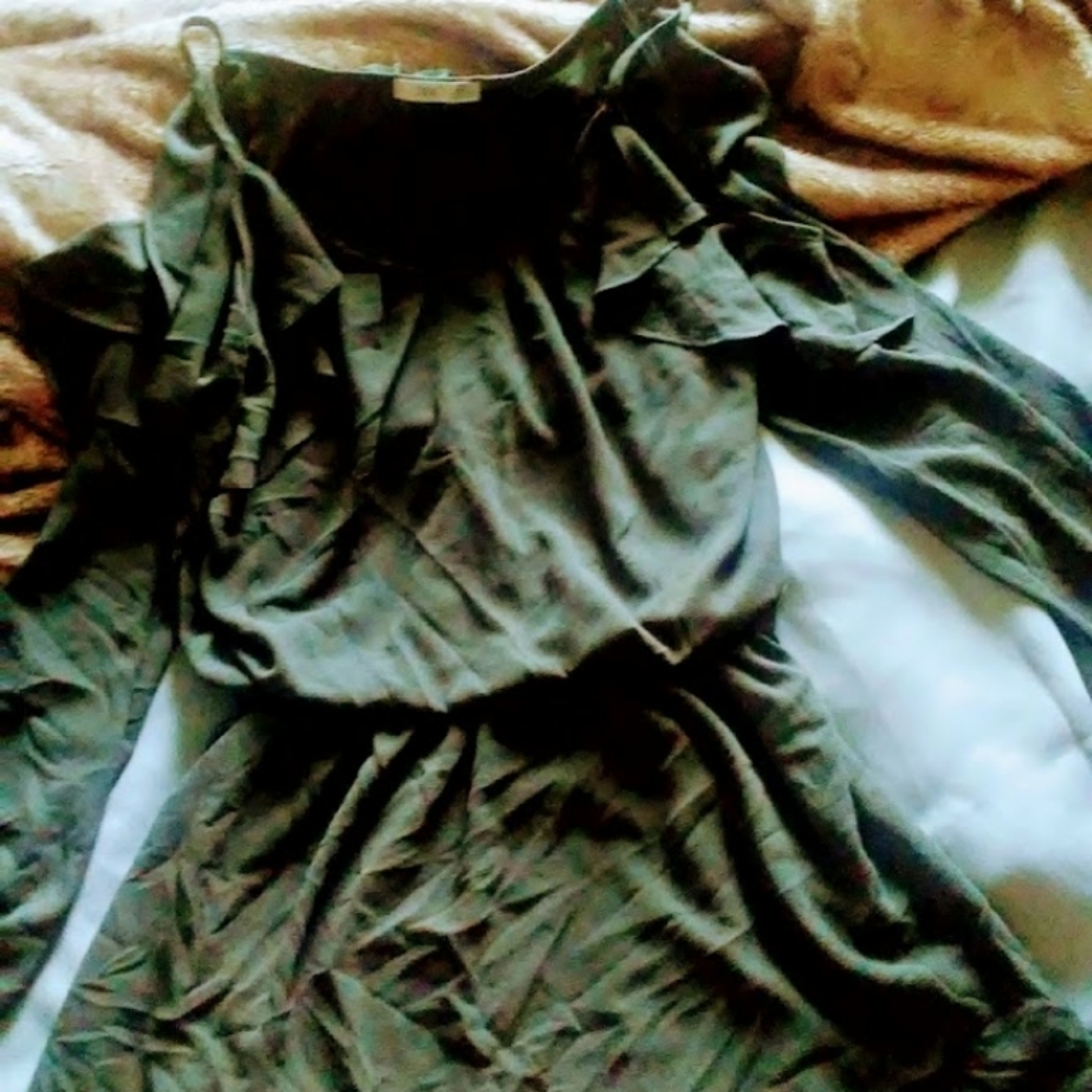 Green open/cold shoulder dress